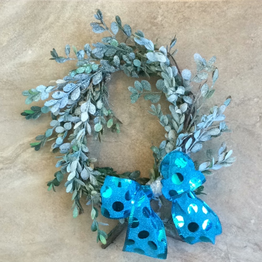 Holiday Wreath Preserved Dried Snow Boxwood 10-12”